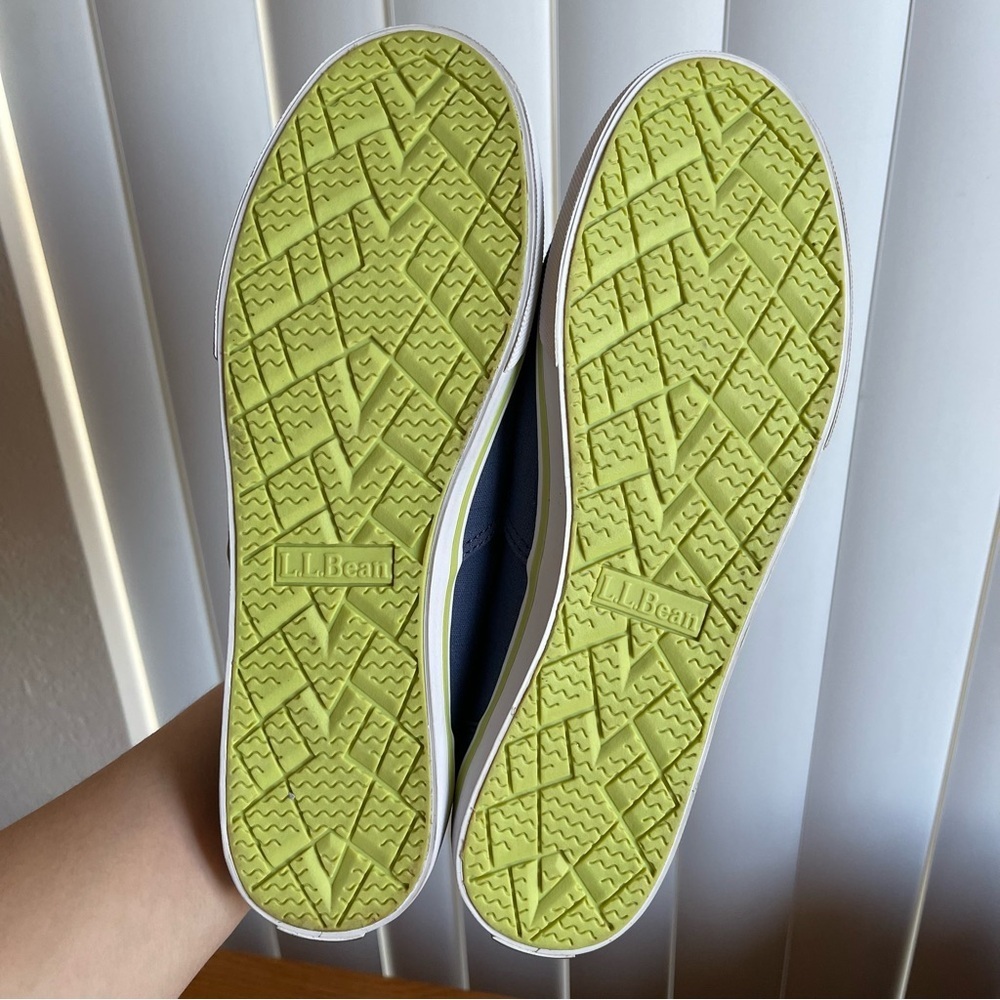 L.L. Bean Blue Canvas Low Top Sneakers Size 7.5 Wide - Picture 11 of 11
